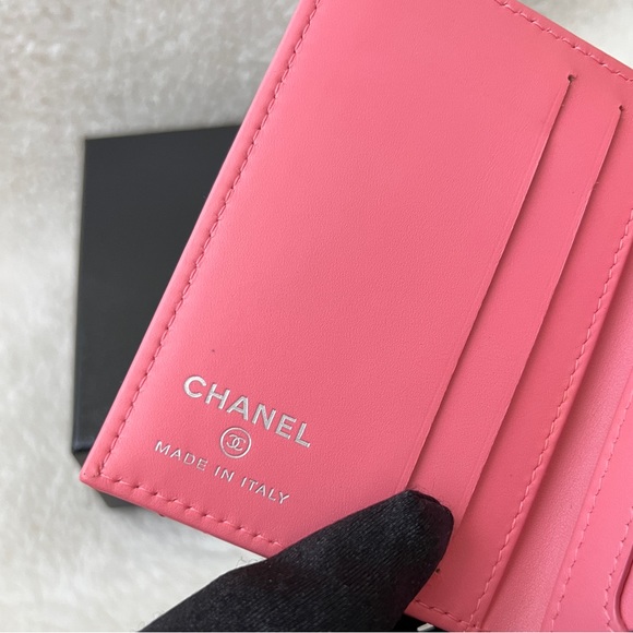 Auth Chanel Coral Pink Patent Leather Bi-Fold Card Case w/ Silver Hardware - Picture 8 of 13